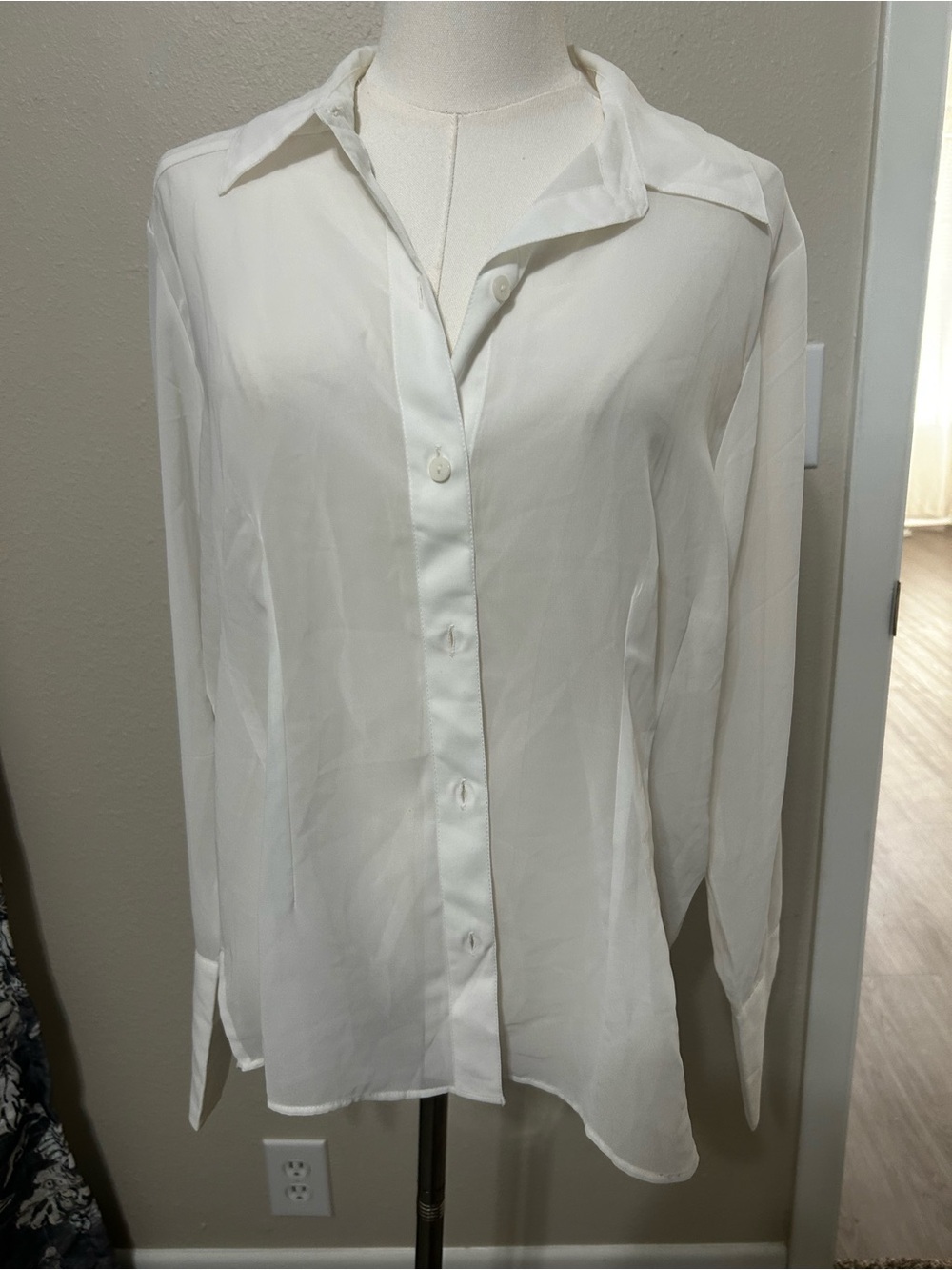 Abercrombie & Fitch Women’s Sheer White Dress Shirt - Classic Button-Up